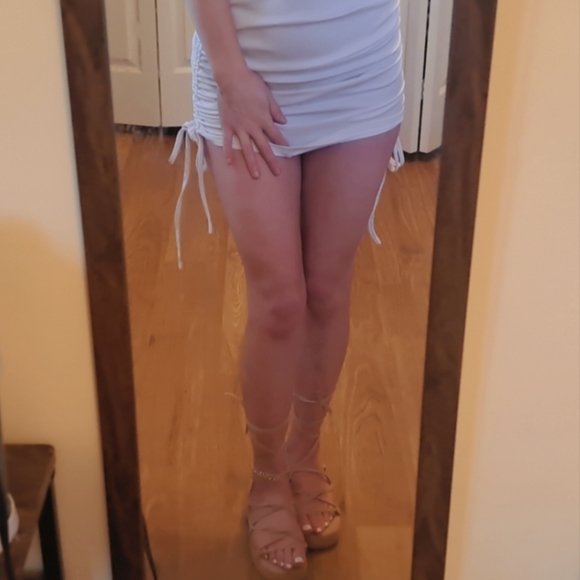 Tie up platforms - Picture 1 of 2